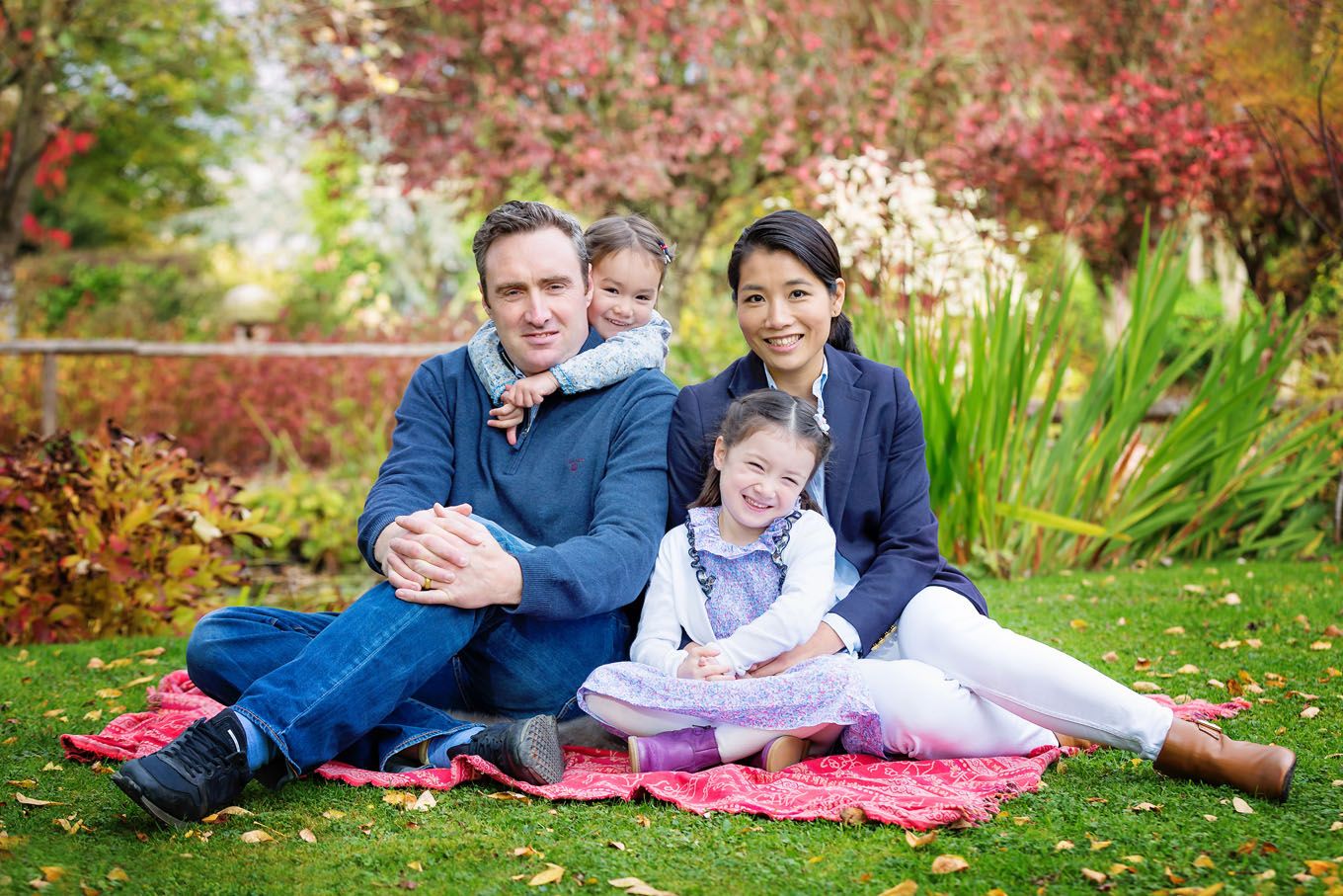 Autumnal outdoor portrait of a family in Herefordshire